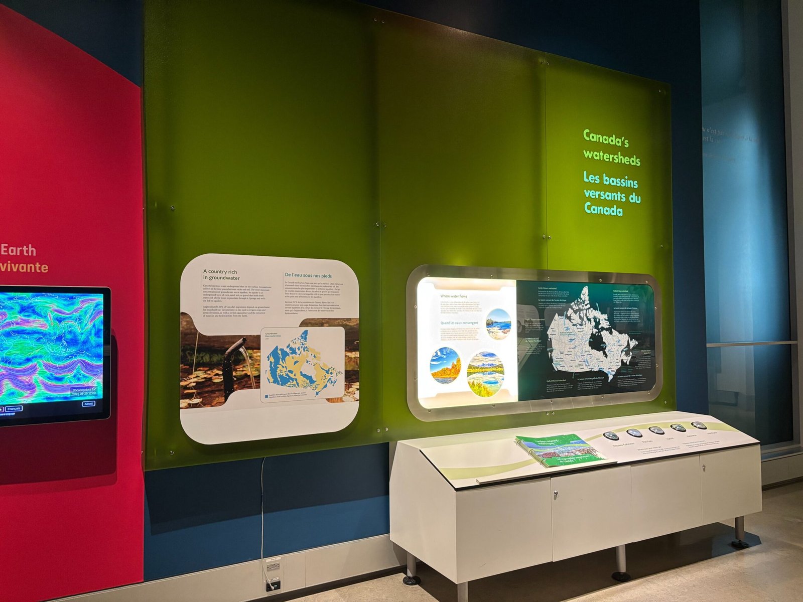 Museum exhibit about Canada's watersheds and groundwater systems